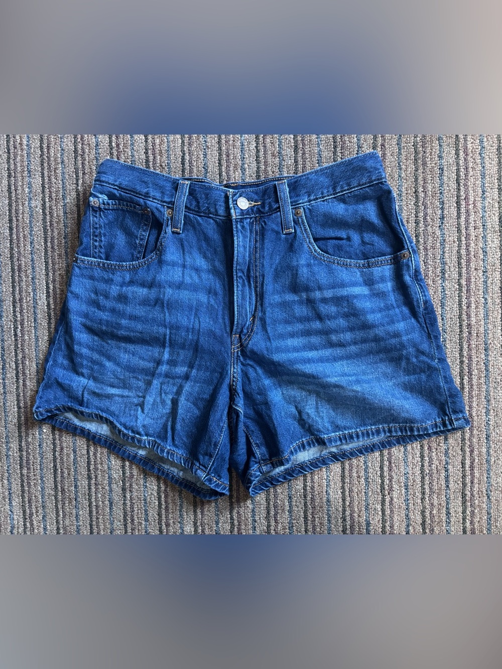 Levi’s shorts